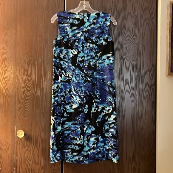Dressbarn sleeveless black, navy, white and turquoise patterned midi dress. 8 - Picture 5 of 7